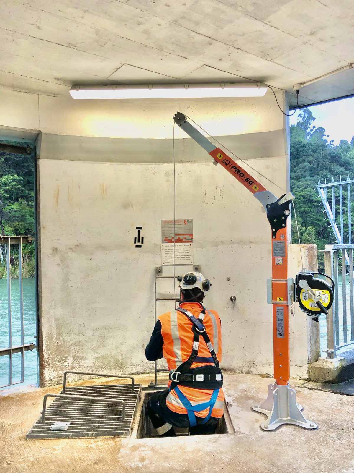 Beaver Technology Services (BTS) Pro-6G Davit System